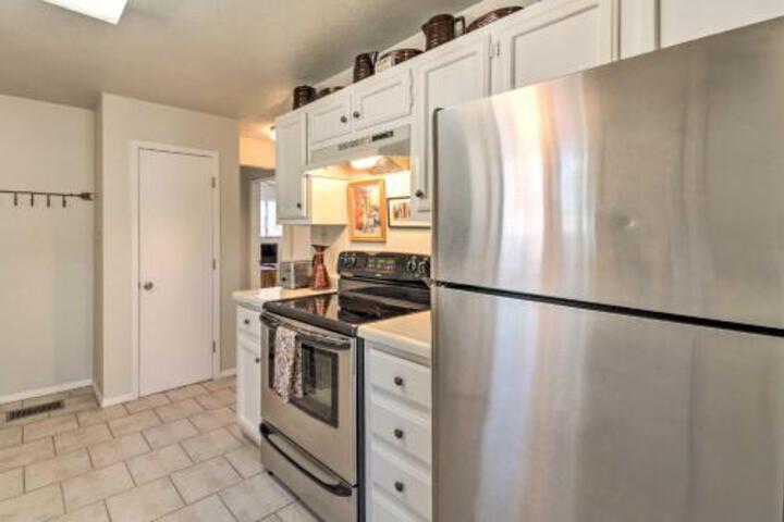 Alto Townhome W / Deck 1 Mile To Golf Club! - thumb 1