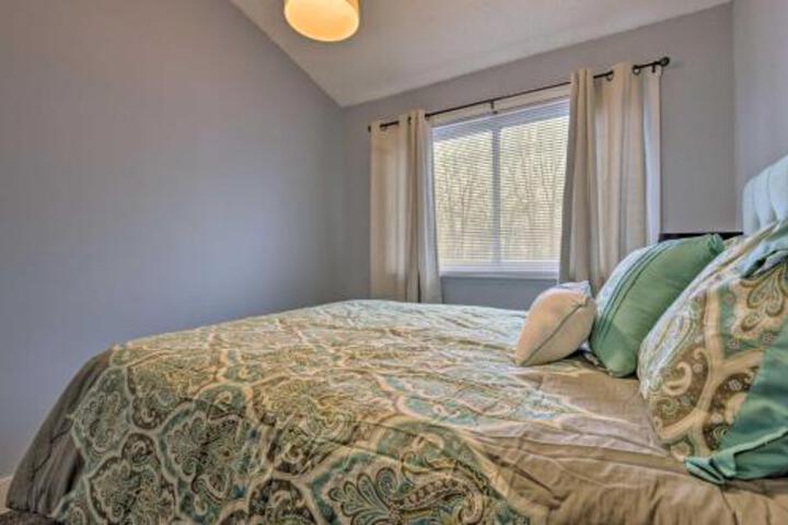 Mount Pocono Condo W / Balcony Near Casino! - thumb 1