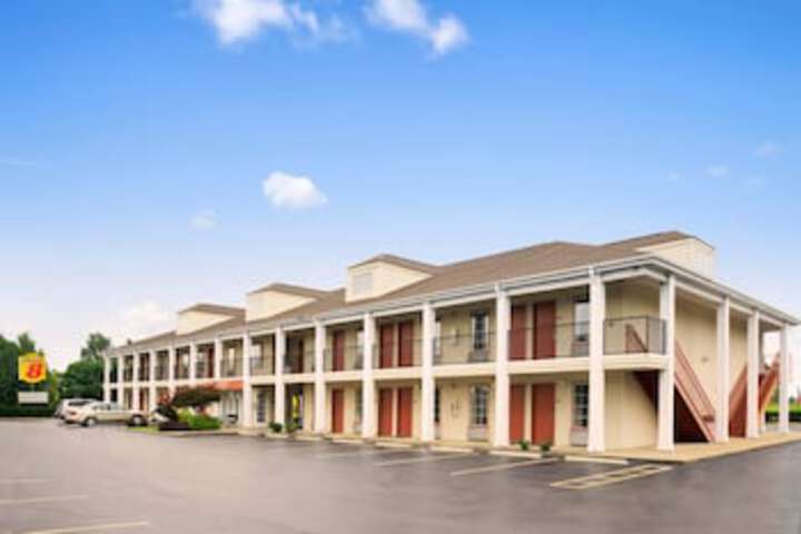 Super 8 By Wyndham Garner/Clayton/Raleigh - thumb 0