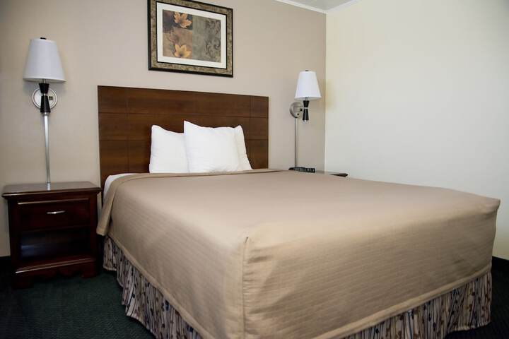 Travelers Inn - thumb 7