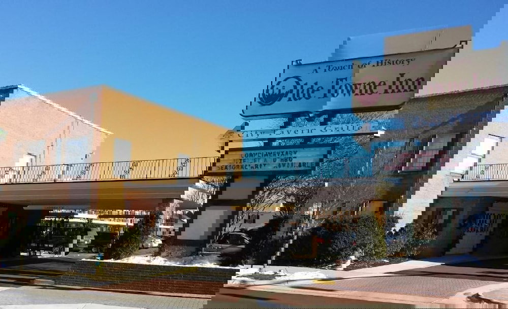 Olde Town Inn - thumb 1