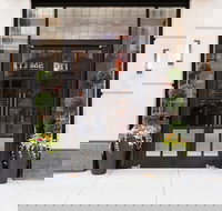 Broadway Plaza Hotel - Orlando Tourists