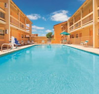 Baymont by Wyndham Lubbock - Downtown Civic Center - Orlando Tourists