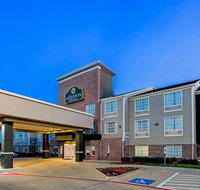 La Quinta Inn  Suites by Wyndham Dallas Mesquite - Orlando Tourists