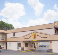 Super 8 by Wyndham Monticello AR - Orlando Tourists