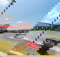 Econo Lodge Inn and Suites - Orlando Tourists