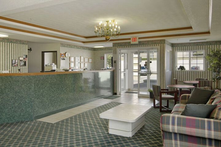 Super 8 By Wyndham De Soto - thumb 1