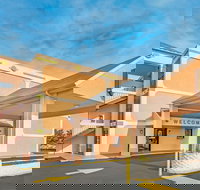 Super 8 by Wyndham Ashland/Richmond - Orlando Tourists