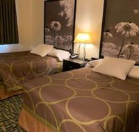 Super 8 by Wyndham Shakopee - Orlando Tourists