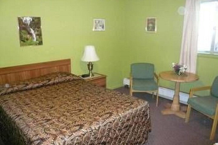 The Village Motel - thumb 7