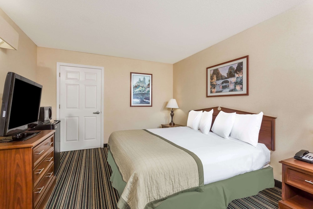 Super 8 By Wyndham Orangeburg North - thumb 5