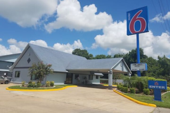 Motel 6 Alvin, TX - thumb 0