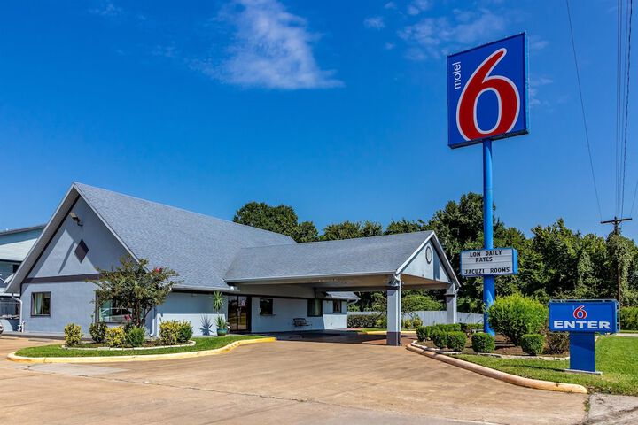 Motel 6 Alvin, TX - thumb 1