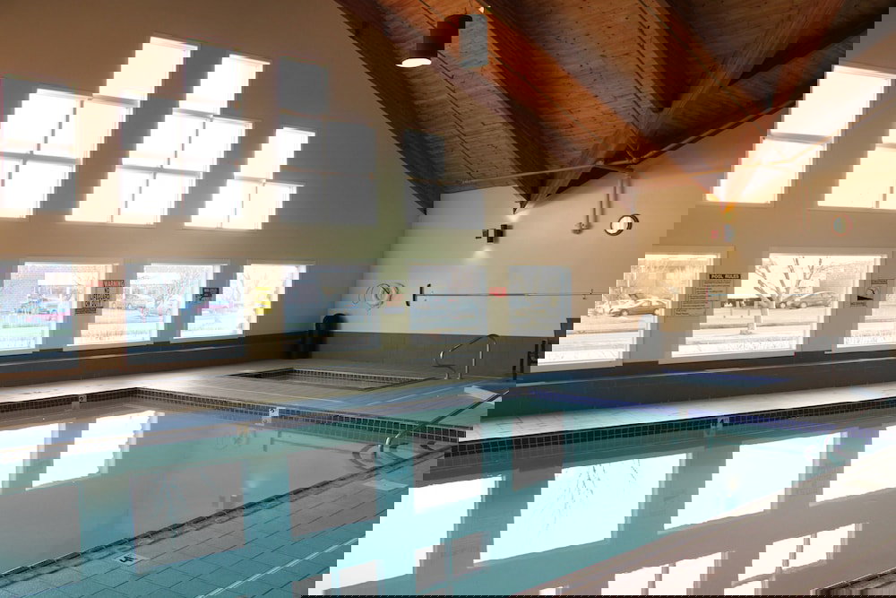 C'mon Inn Hotel & Suites - thumb 5