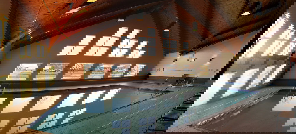 C'mon Inn Hotel & Suites - thumb 6