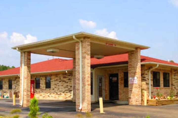 Luxury Inn & Suites Forrest City - thumb 3