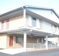 Budgetel Inn and Suites - Orlando Tourists