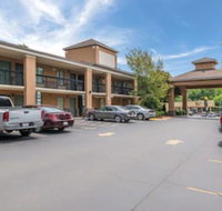 Quality Inn  Suites Rockingham - Orlando Tourists
