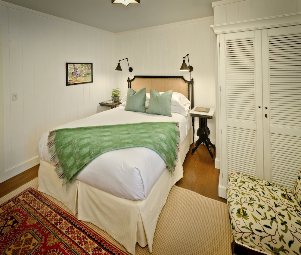 Hill Farm Inn - thumb 4