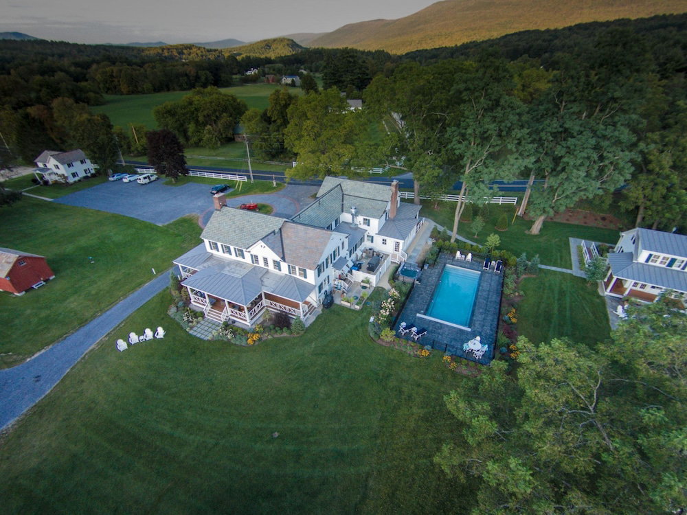 Hill Farm Inn - thumb 2