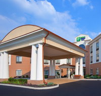 Holiday Inn Express  Suites Akron Regional Airport Area an IHG Hotel - Orlando Tourists