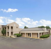 Days Inn by Wyndham Alexander City - Orlando Tourists