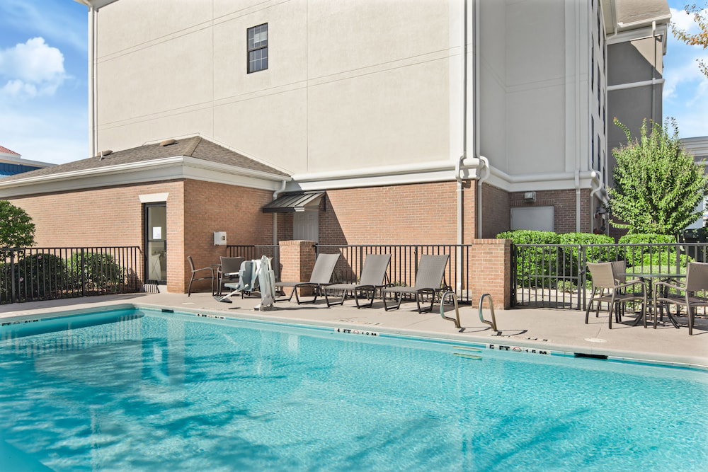 Holiday Inn Express & Suites Byron, An IHG Hotel - thumb 3
