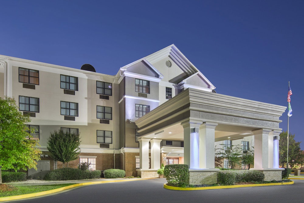 Holiday Inn Express & Suites Byron, An IHG Hotel - thumb 2