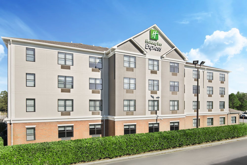 Holiday Inn Express & Suites Byron, An IHG Hotel - thumb 0