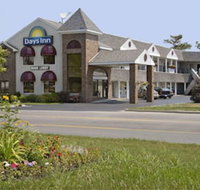 Days Inn by Wyndham Mackinaw City - Lakeview - Orlando Tourists