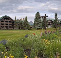 Glacier Park Lodge - Orlando Tourists