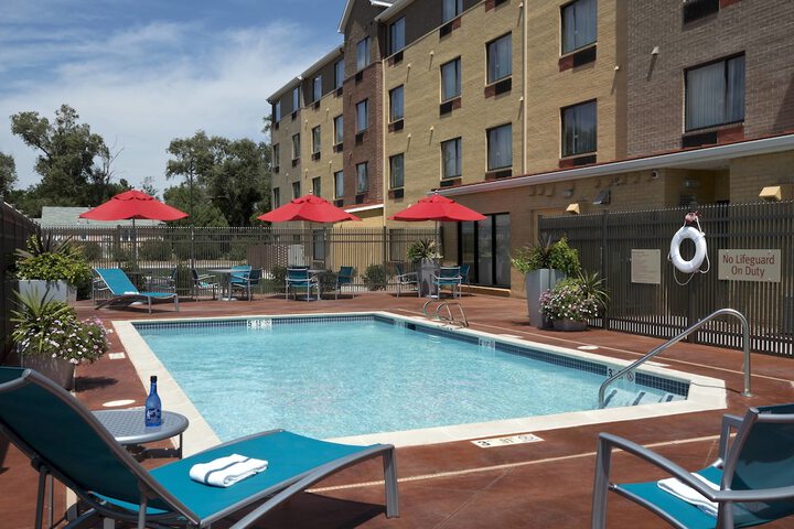 TownePlace Suites Garden City - thumb 2