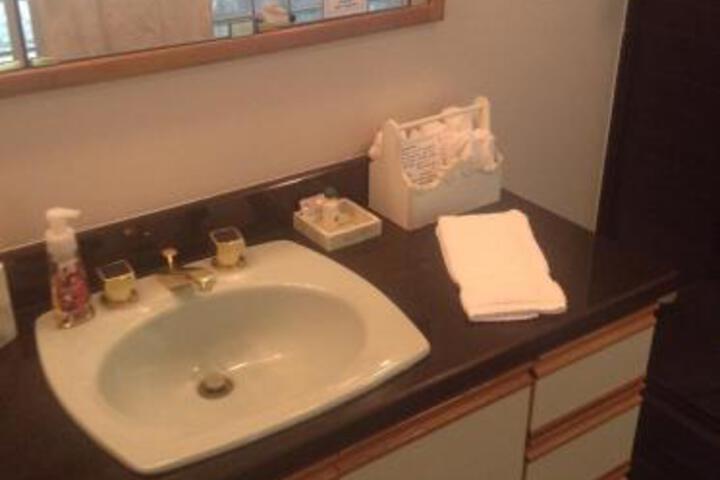 Toad Hall Manor Bed & Breakfast - thumb 6