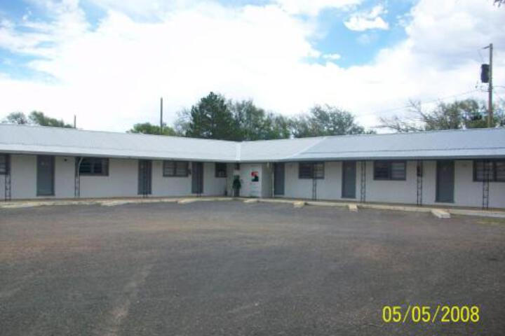 Clayton Motel - thumb 0