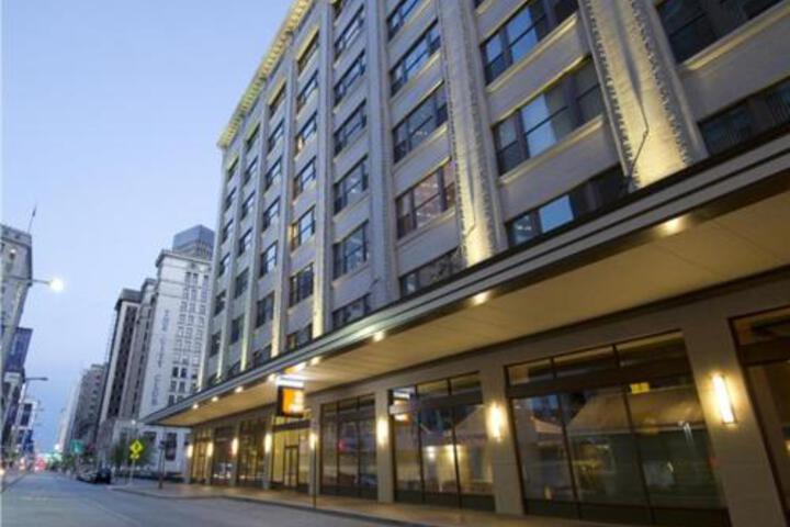 The Residences At Six Six Eight - thumb 4