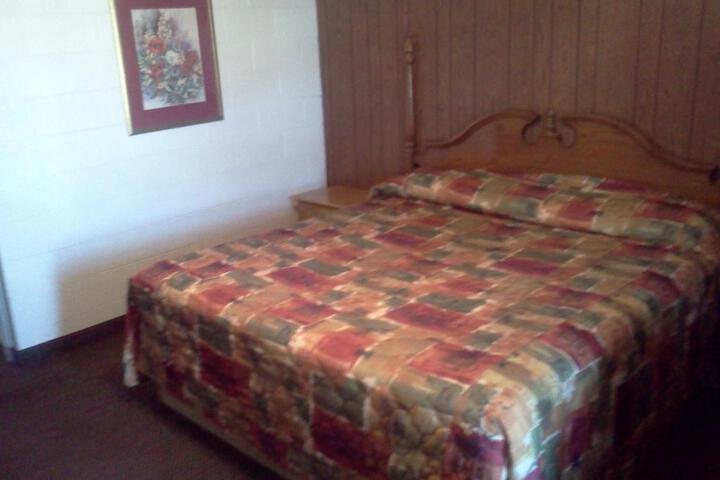 Arrowhead Motel - thumb 5