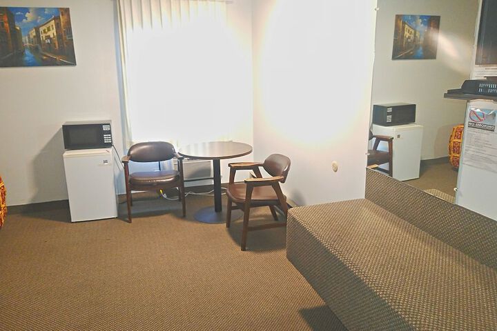 Amber Inn Motel - thumb 7