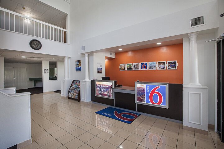 Motel 6 Bedford, TX - Fort Worth - thumb 7