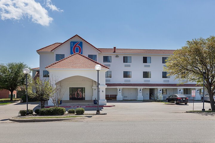 Motel 6 Bedford, TX - Fort Worth - thumb 1