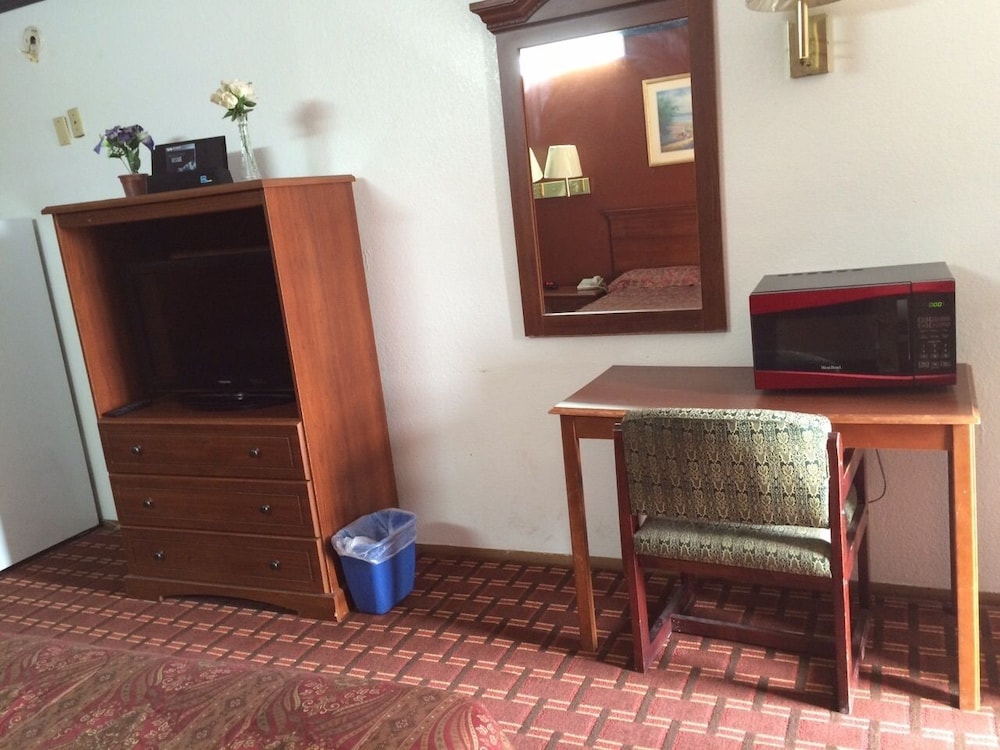 Executive Inn - thumb 3