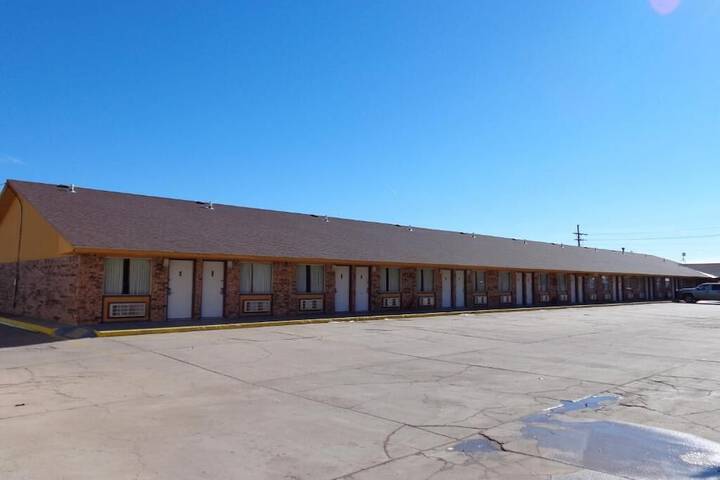 National 9 Inn Garden City - thumb 2