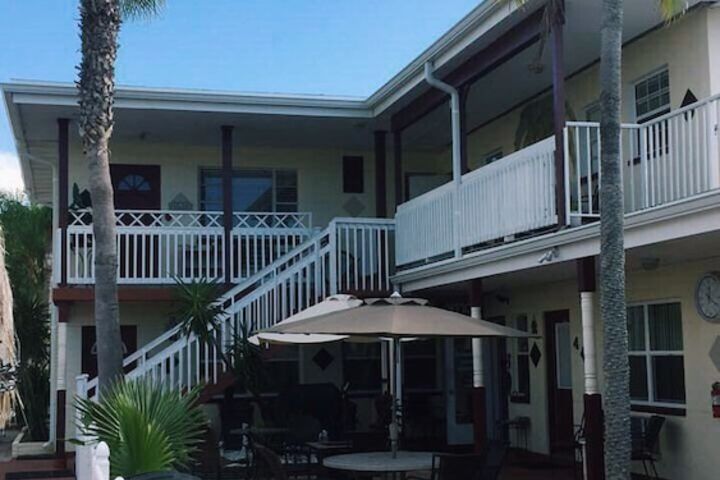 Silver Sands Motel - thumb 7