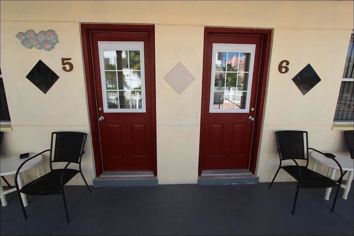 Silver Sands Motel - thumb 3