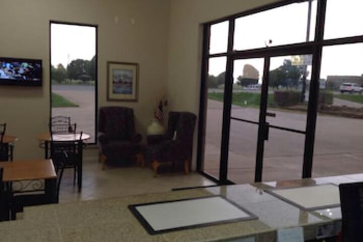 Dumas Inn - thumb 3