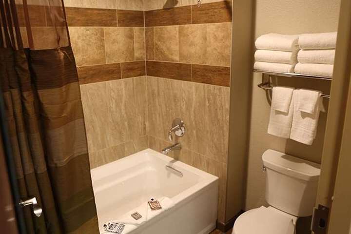 Kalahari Resorts & Conventions Pocono Mountains - thumb 2