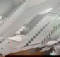 Bransons Nantucket - Orlando Tourists