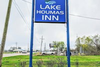 Lake Houma Inn