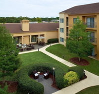 Courtyard by Marriott Fayetteville - Orlando Tourists