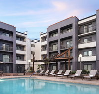 Courtyard by Marriott Phoenix Airport - Orlando Tourists