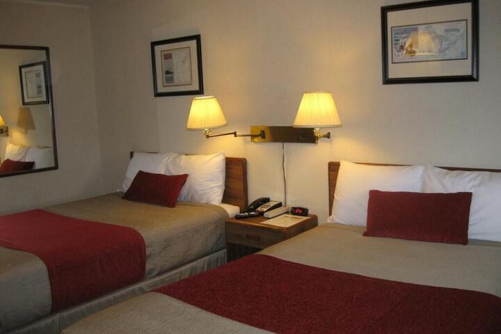 Boyne City Motel - thumb 3